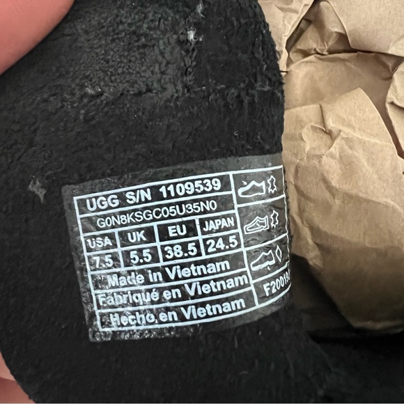 UGG Adaleen Trainer Sneaker size 7.5 - Picture 2 of 8